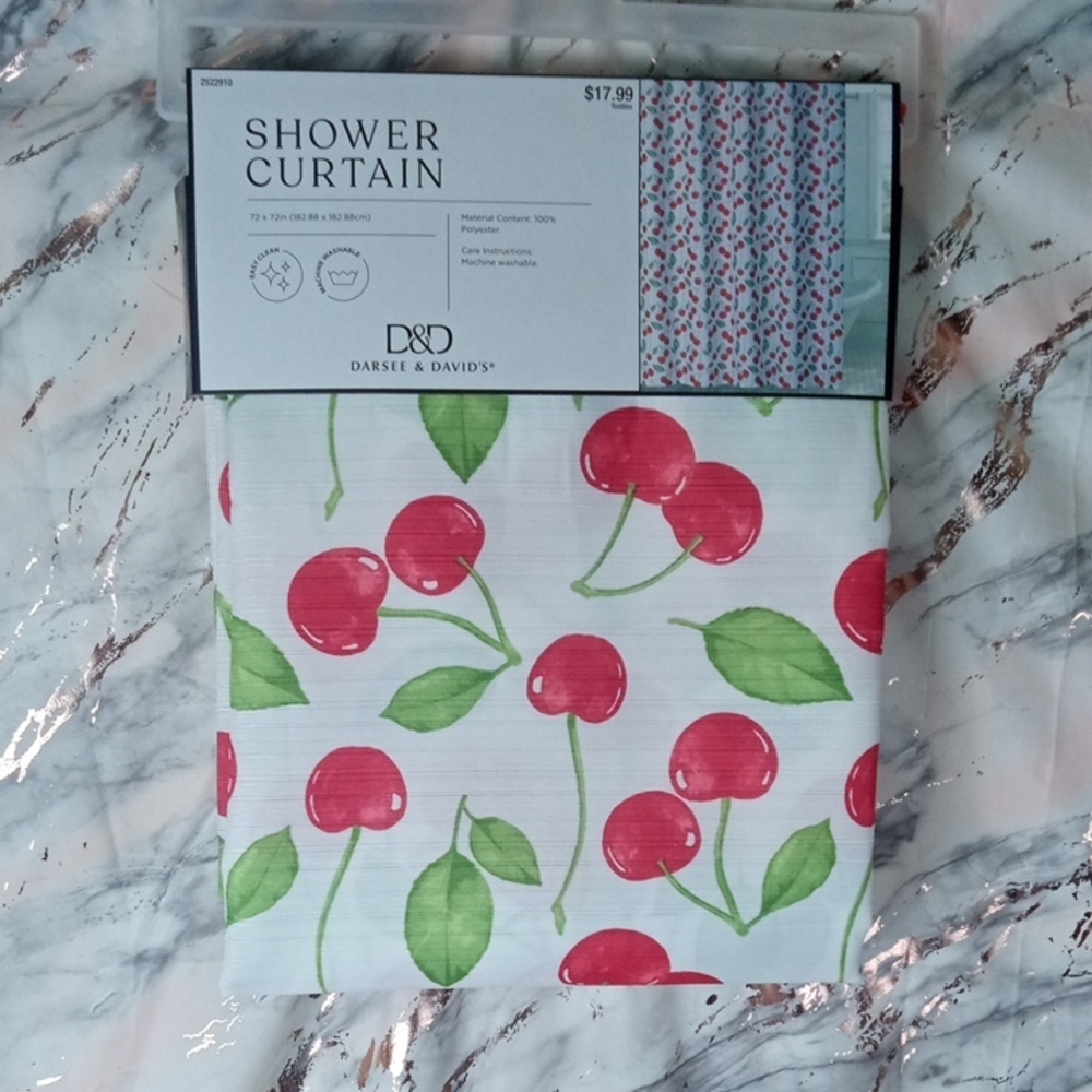 🏠 D&D Red Cherry Shower Curtain